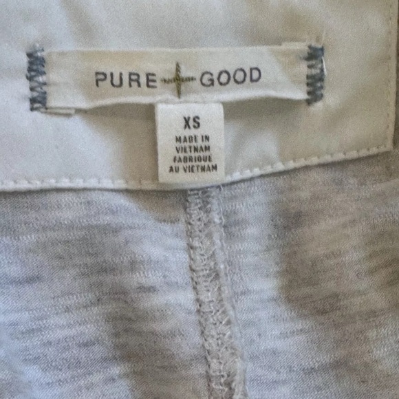 Anthropologie Pure + Good Top XS Ivory Satin Trim Stretch V Neck Soft T Shirt - Picture 6 of 8